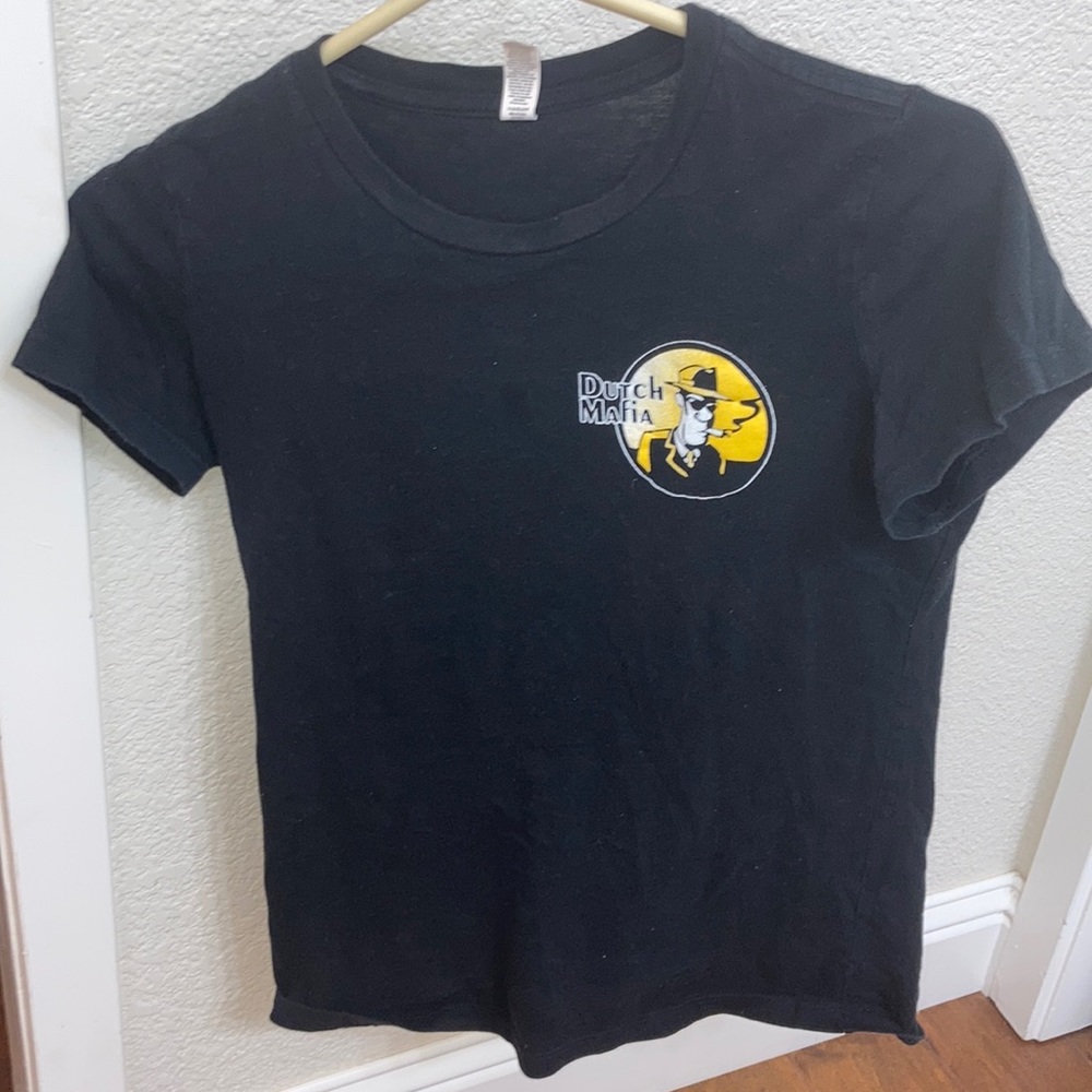 Black Dutch Bros t-shirt w yellow logo